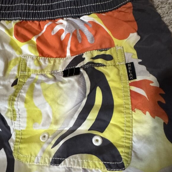 Tommy Bahama RELAX Swim Trunks Mens L Tropical Floral Leaves Board Shorts Liner - Picture 6 of 9